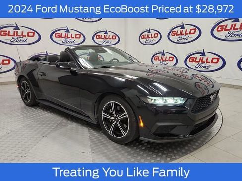 Used 2024 Ford Mustang Convertible image 1
