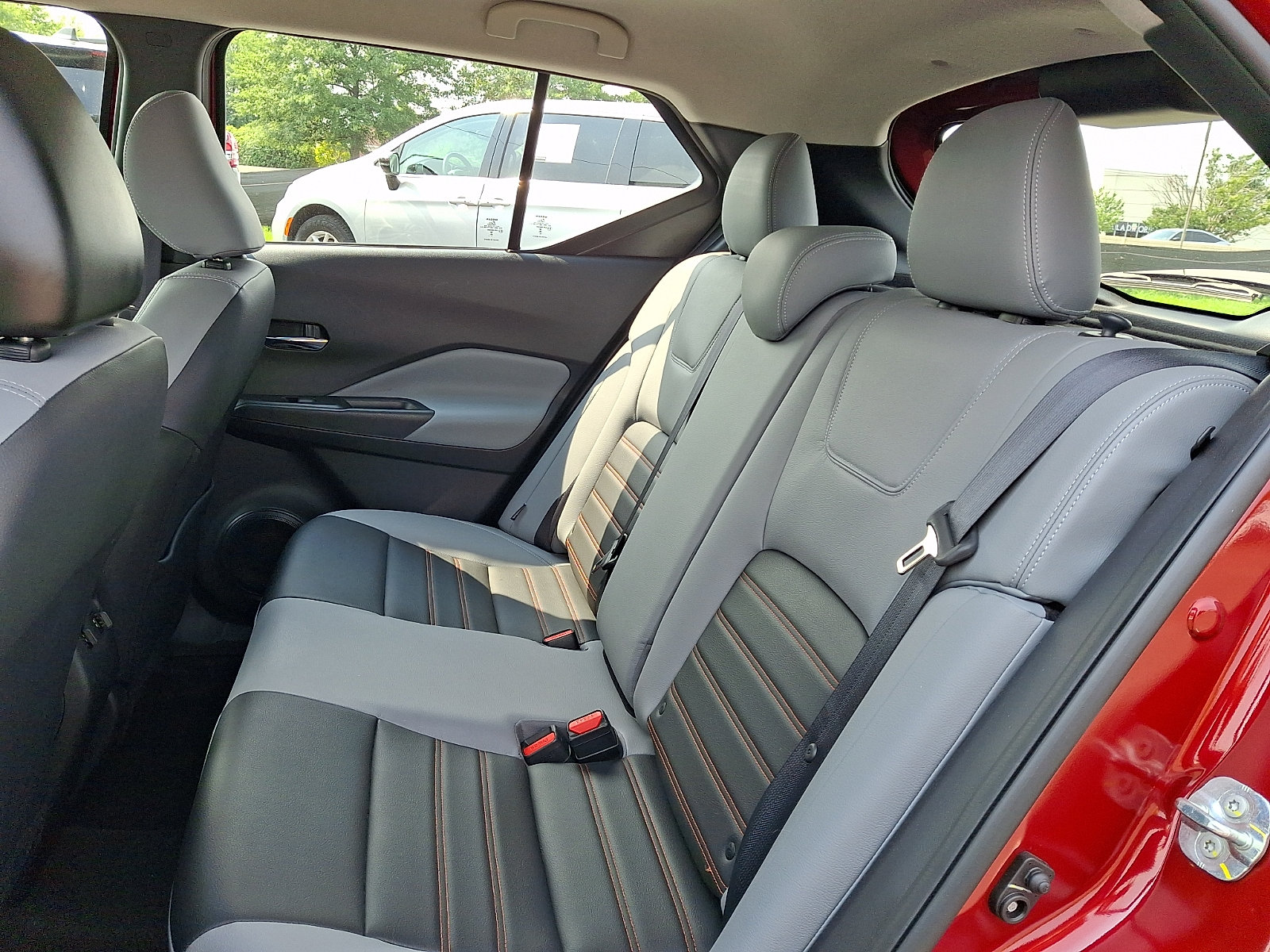 Certified 2023 Nissan Kicks SR w/ SR Premium Package FWD image 12