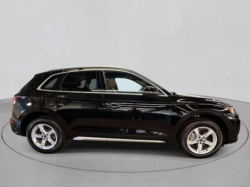 Certified 2024 Audi Q5 Premium w/ Convenience Package AWD/4WD image 5