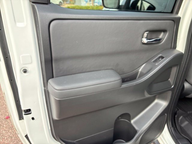 Used 2024 Nissan Frontier SV w/ Hardbody Edition AWD/4WD image 21