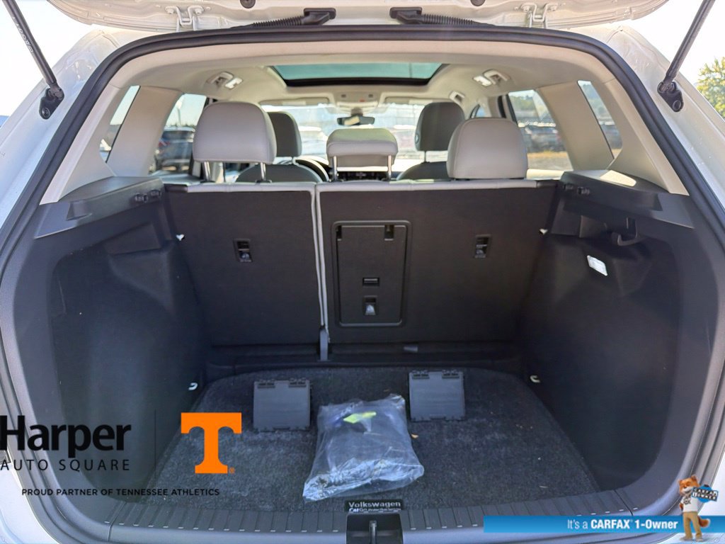 Used 2024 Volkswagen Taos SE w/ Panoramic Sunroof Package FWD image 20