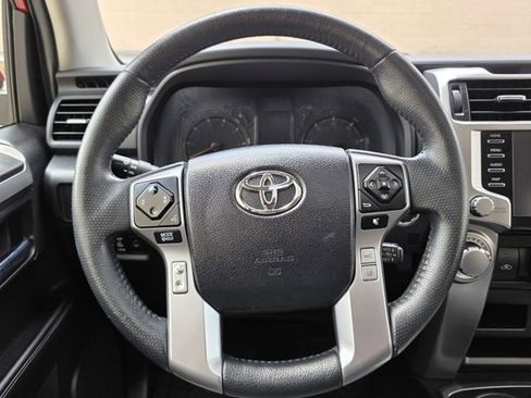 Used 2022 Toyota 4Runner SR5 Premium image 17