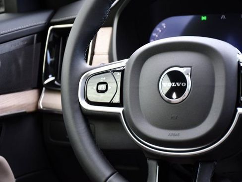 New 2026 Volvo XC90 B6 Plus w/ Protection Package Premier AWD/4WD image 23