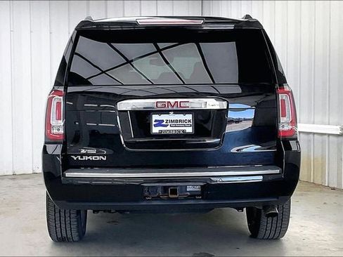 Used 2016 GMC Yukon Denali w/ Open Road Package AWD/4WD image 4
