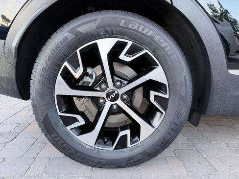 Used 2024 Kia Sportage EX FWD image 31