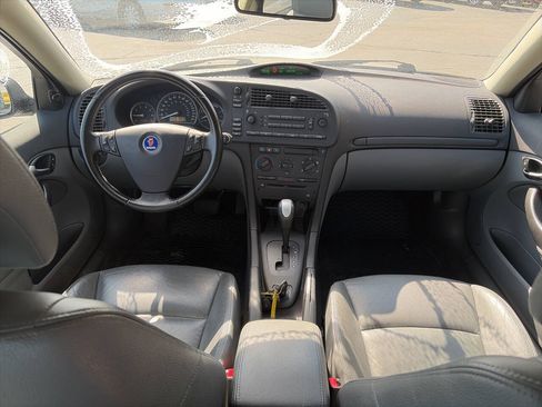 Used 2005 Saab 9-3 Linear FWD image 4