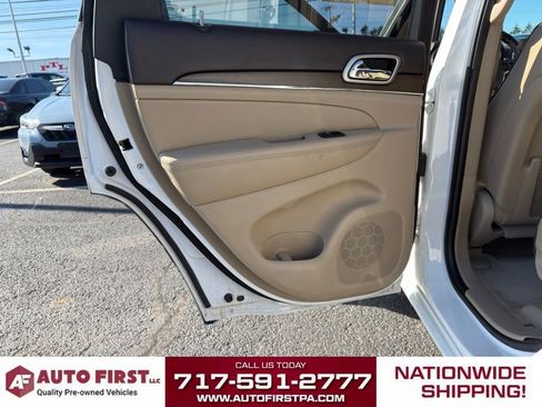Used 2017 Jeep Grand Cherokee Overland image 11