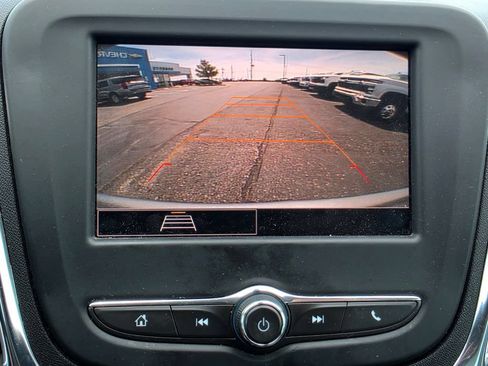 Used 2023 Chevrolet Equinox LS FWD image 35