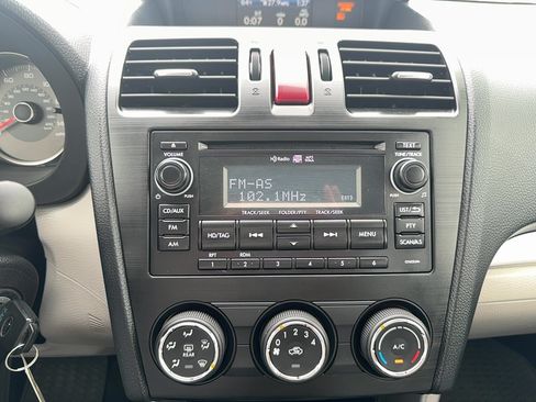 Used 2015 Subaru Forester 2.5i Premium AWD/4WD image 25