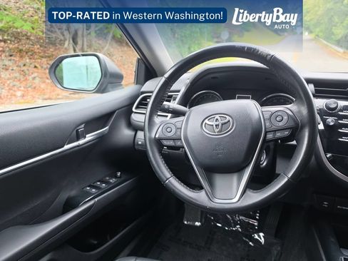 Used 2019 Toyota Camry SE FWD image 10