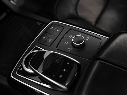 Used 2018 Mercedes-Benz GLS 550 4MATIC image 17