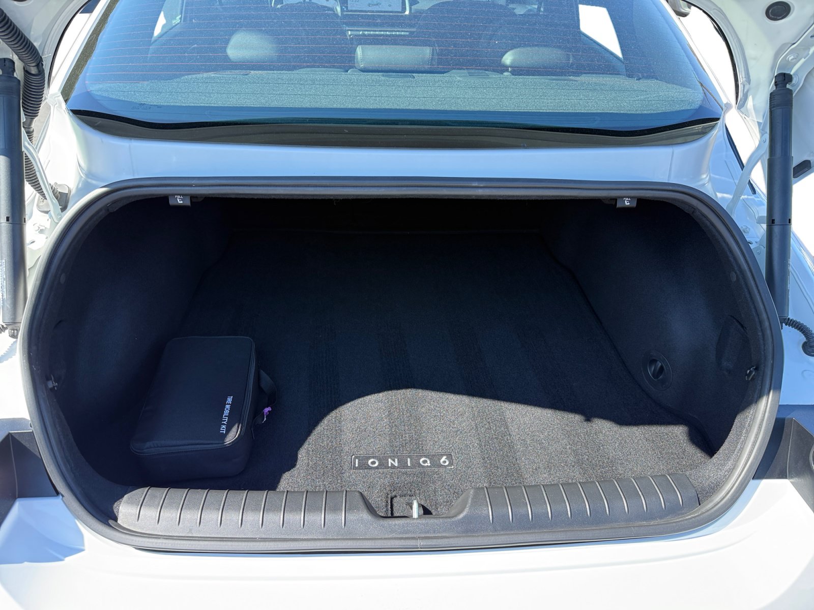 Certified 2023 Hyundai Ioniq 6 SEL RWD image 17