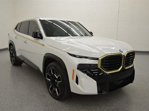 Used 2024 BMW XM AWD/4WD image 7