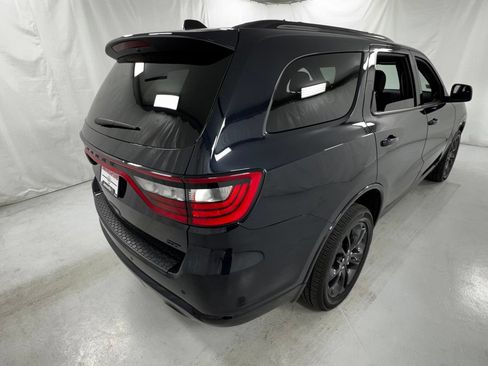 Used 2025 Dodge Durango GT w/ Blacktop Package AWD/4WD image 3