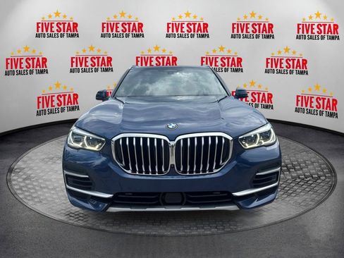 Used 2022 BMW X5 xDrive40i w/ Executive Package AWD/4WD image 2