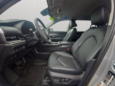 Certified 2026 Toyota Grand Highlander AWD image 10