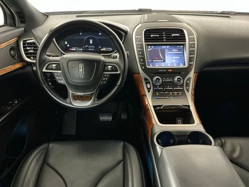 Used 2020 Lincoln Nautilus Reserve FWD image 12