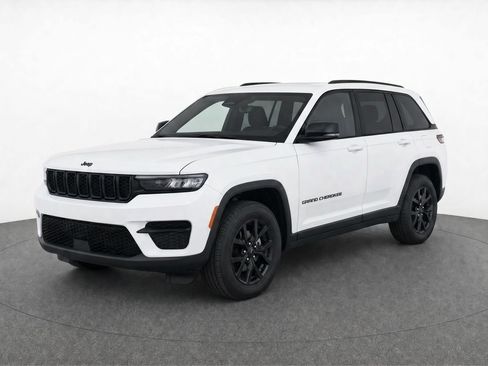Used 2025 Jeep Grand Cherokee L Altitude AWD/4WD image 1