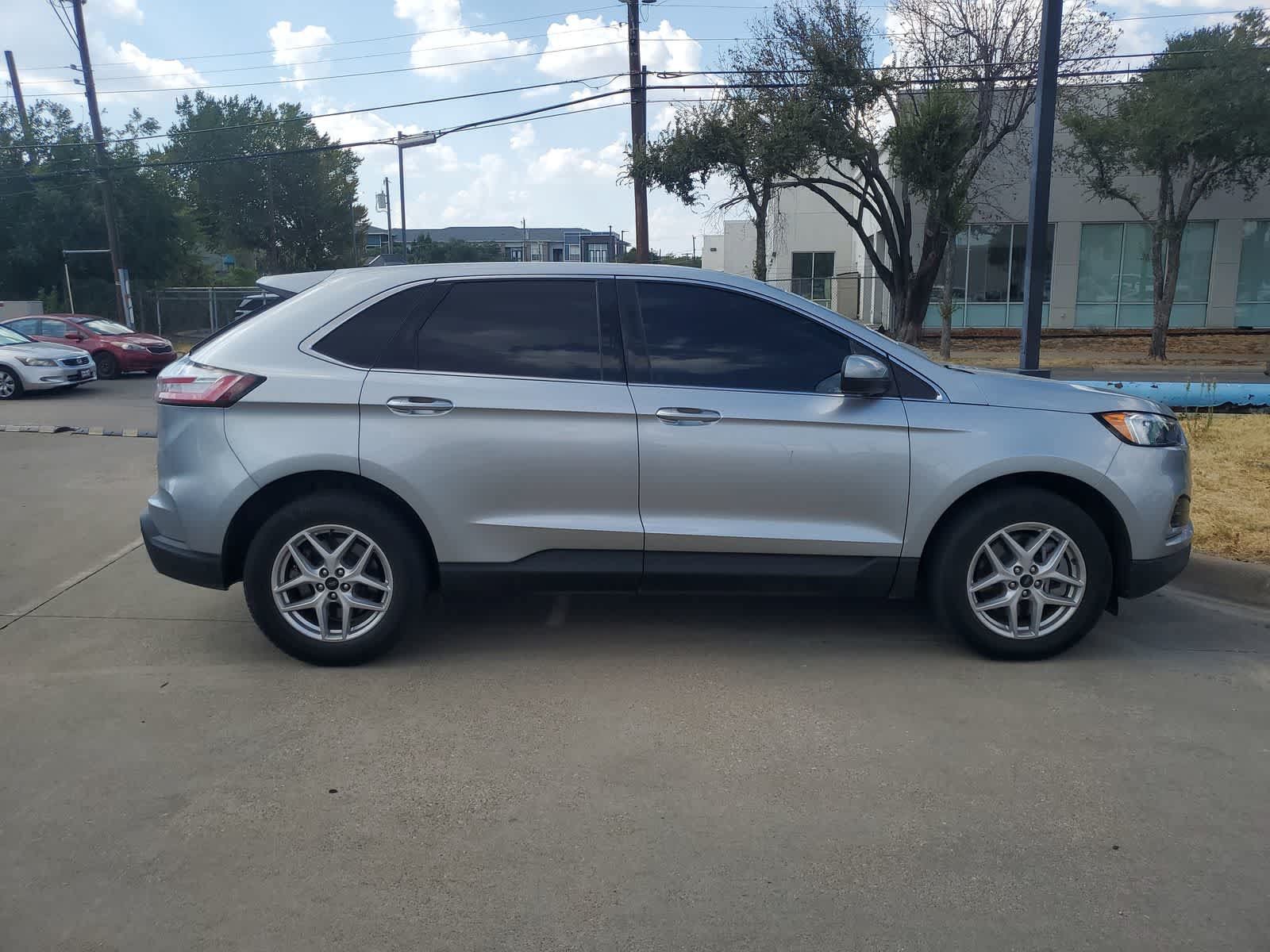 Used 2023 Ford Edge SEL AWD/4WD image 6