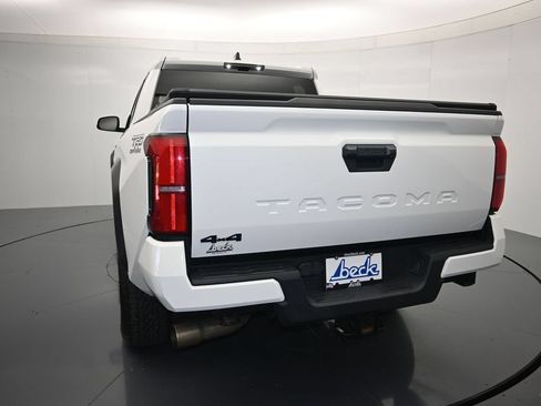 Used 2024 Toyota Tacoma TRD Off-Road AWD/4WD image 23