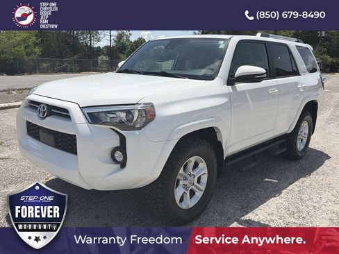 Used 2024 Toyota 4Runner SR5 Premium w/ Moonroof Package AWD/4WD image 1