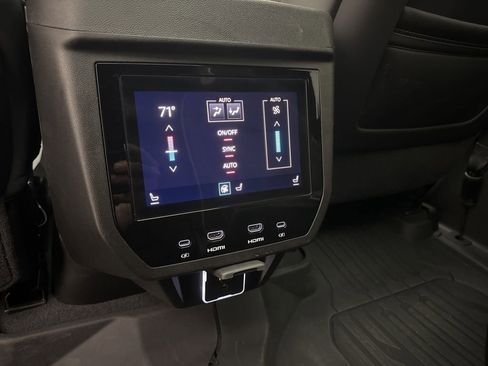 Used 2025 GMC Yukon Denali Ultimate AWD/4WD image 73