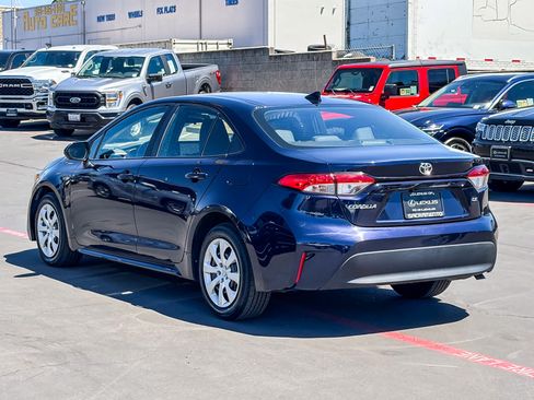 Used 2024 Toyota Corolla LE FWD image 2