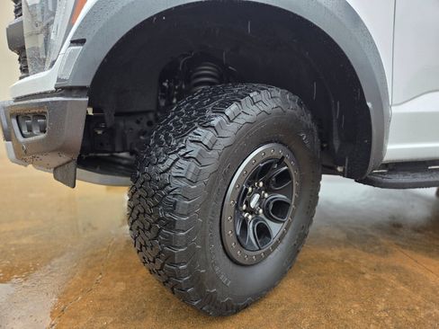 Used 2023 Ford F150 Raptor w/ Raptor Carbon Fiber Package AWD/4WD image 33