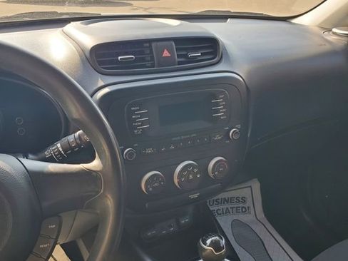Used 2014 Kia Soul image 17