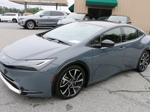 Used 2024 Toyota Prius Prime FWD image 1