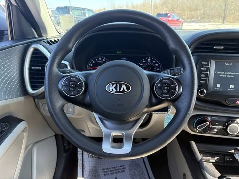 Used 2020 Kia Soul LX image 23