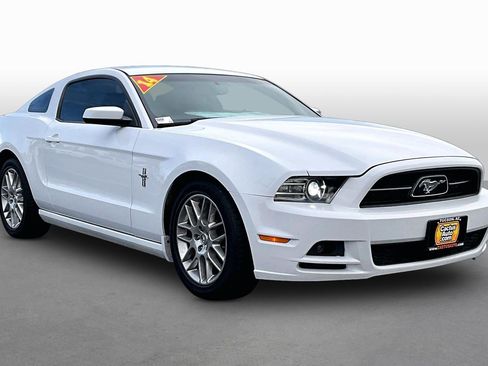Used 2014 Ford Mustang Premium w/ Electronics Package RWD image 5