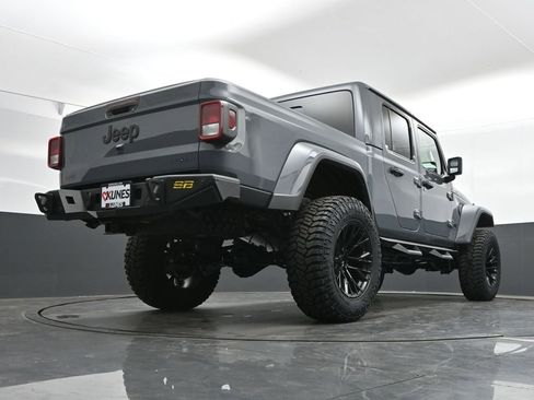 New 2025 Jeep Gladiator Sport AWD/4WD image 38