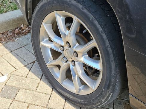 Used 2015 Jeep Grand Cherokee Summit image 5