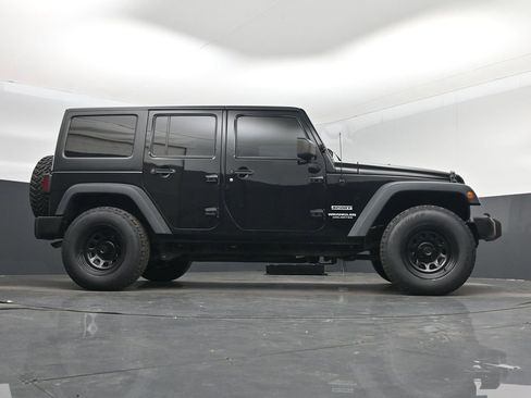 Used 2017 Jeep Wrangler Unlimited Sport w/ Quick Order Package 24S image 42