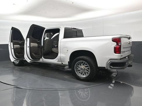 Used 2021 Chevrolet Silverado 1500 LTZ AWD/4WD image 55