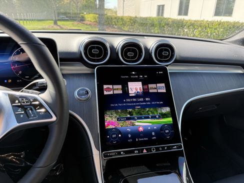 Certified 2025 Mercedes-Benz C 300 Sedan image 31