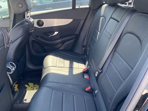Used 2021 Mercedes-Benz GLC 300 image 13