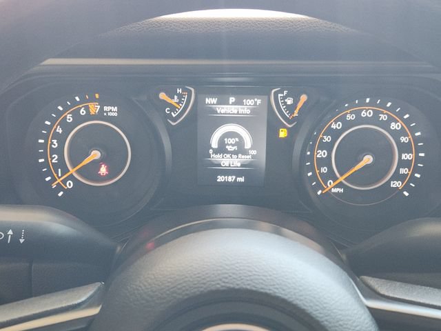 Used 2025 Jeep Gladiator Sport AWD/4WD image 7