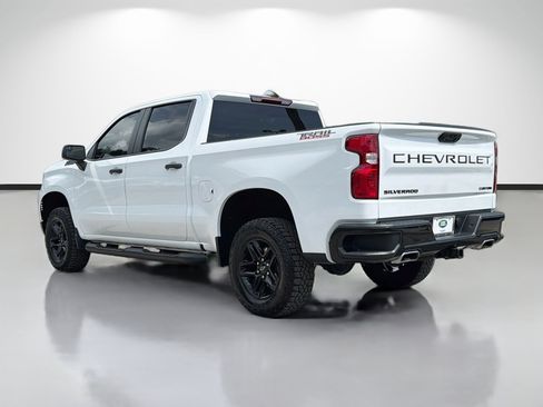 Used 2024 Chevrolet Silverado 1500 Custom Trail Boss w/ LPO, Dark Essentials Package AWD/4WD image 3