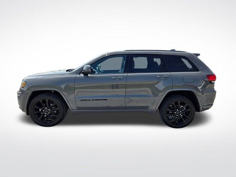 Used 2020 Jeep Grand Cherokee Altitude AWD/4WD image 6
