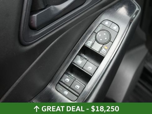 Used 2024 Nissan Rogue S image 23