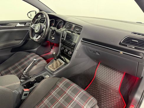 Used 2016 Volkswagen GTI S FWD image 19