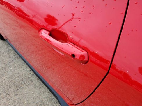 Used 2024 Ford Mustang Convertible image 10