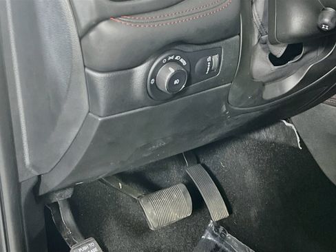 Used 2023 Dodge Durango R/T AWD/4WD image 10