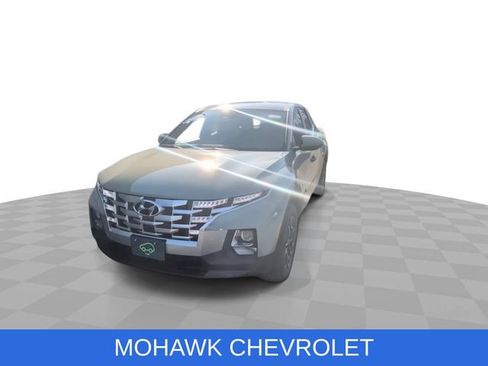 Used 2023 Hyundai Santa Cruz SE image 3