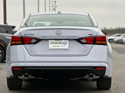 New 2025 Nissan Altima 2.5 SR image 5