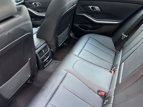 Used 2021 BMW 330i Sedan w/ Convenience Package RWD image 11
