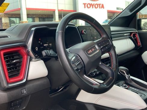 Used 2024 GMC Canyon AT4X w/ AT4X AEV Edition AWD/4WD image 9
