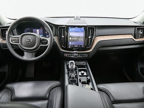 Certified 2023 Volvo XC60 B5 Ultimate image 26